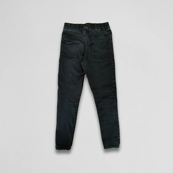 F&F - Fiú farmernadrág (140)