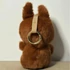 Labubu stílusú plüssfigura - sötétbarna, puha bundával, 15 cm